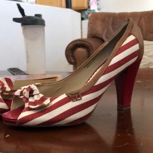Naughty monkey red striped thick heel